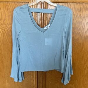 Talk to the Sleeve ice blue bell sleeve top by Jack BB Dakota NWT